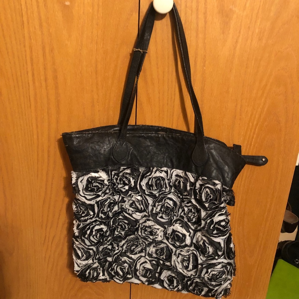BIG BUDDHA Shoulder Bag